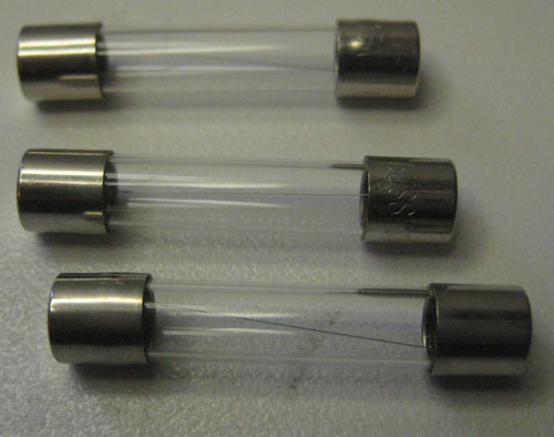 Pack of 3 Spare Fuses for Dolls House Lighting